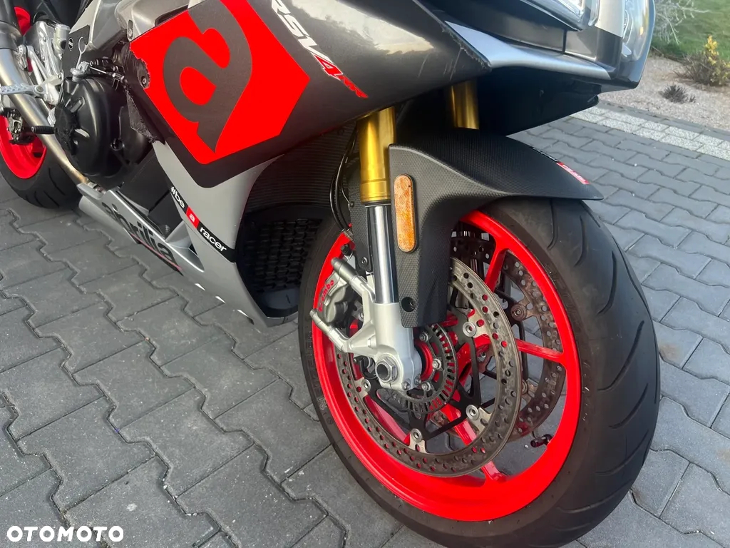 Aprilia RSV - 16