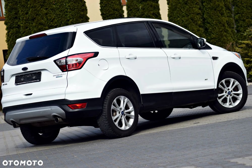Ford Kuga 1.5 EcoBoost 4x4 Titanium - 24