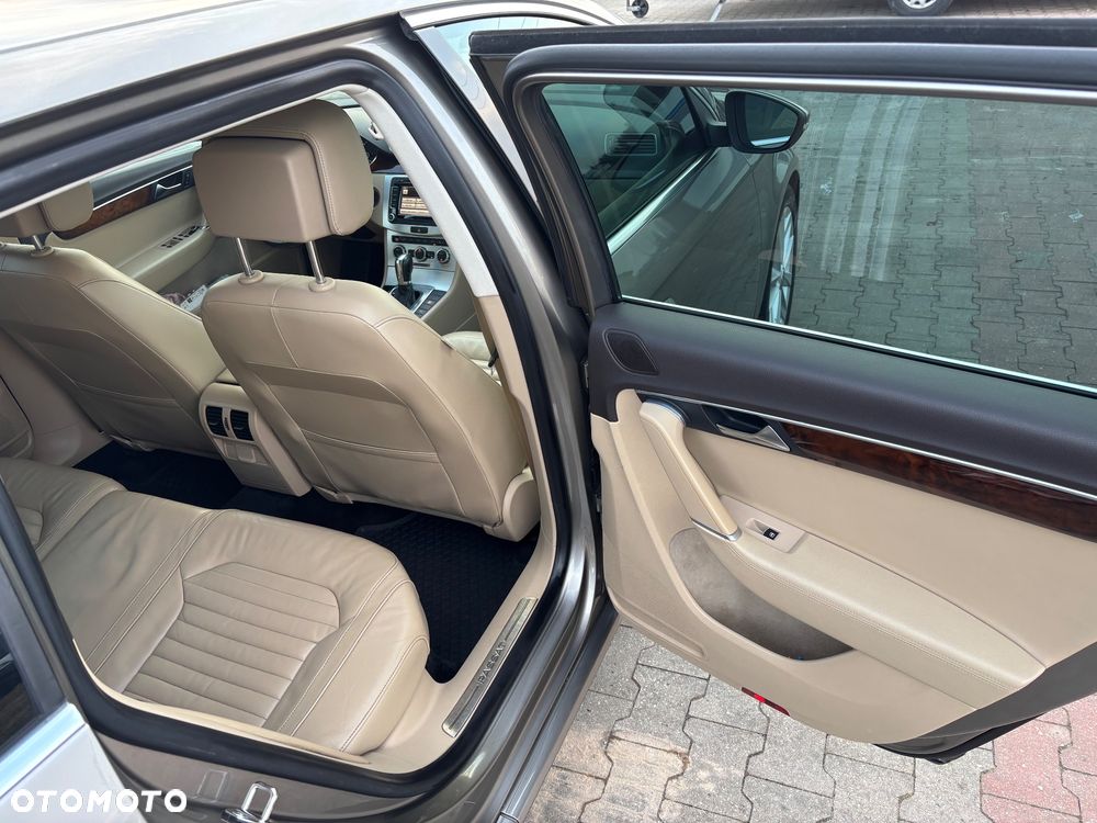 Volkswagen Passat 2.0 TDI Highline DSG - 7