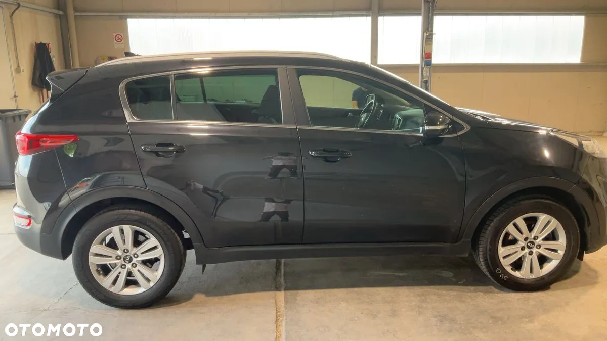 Kia Sportage 1.7 CRDI 2WD Dream-Team Edition - 11
