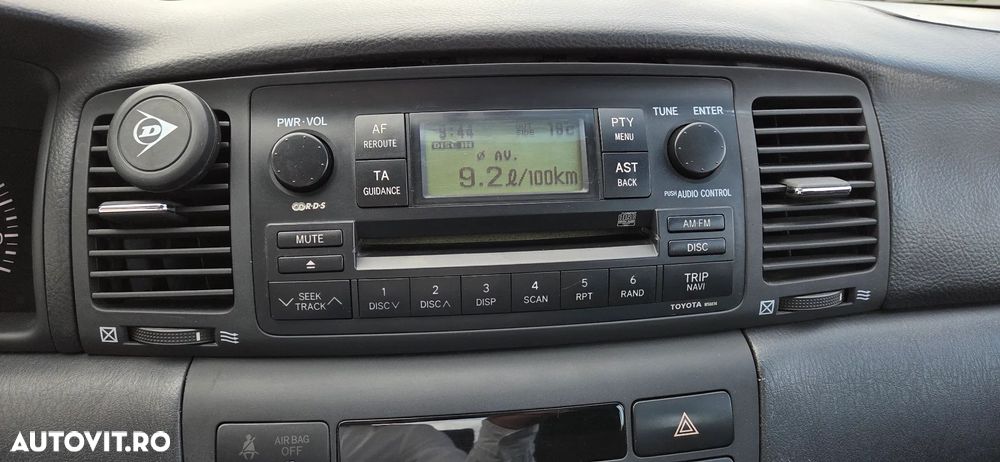 Toyota Corolla 1.6 Sdn. Xellence - 24