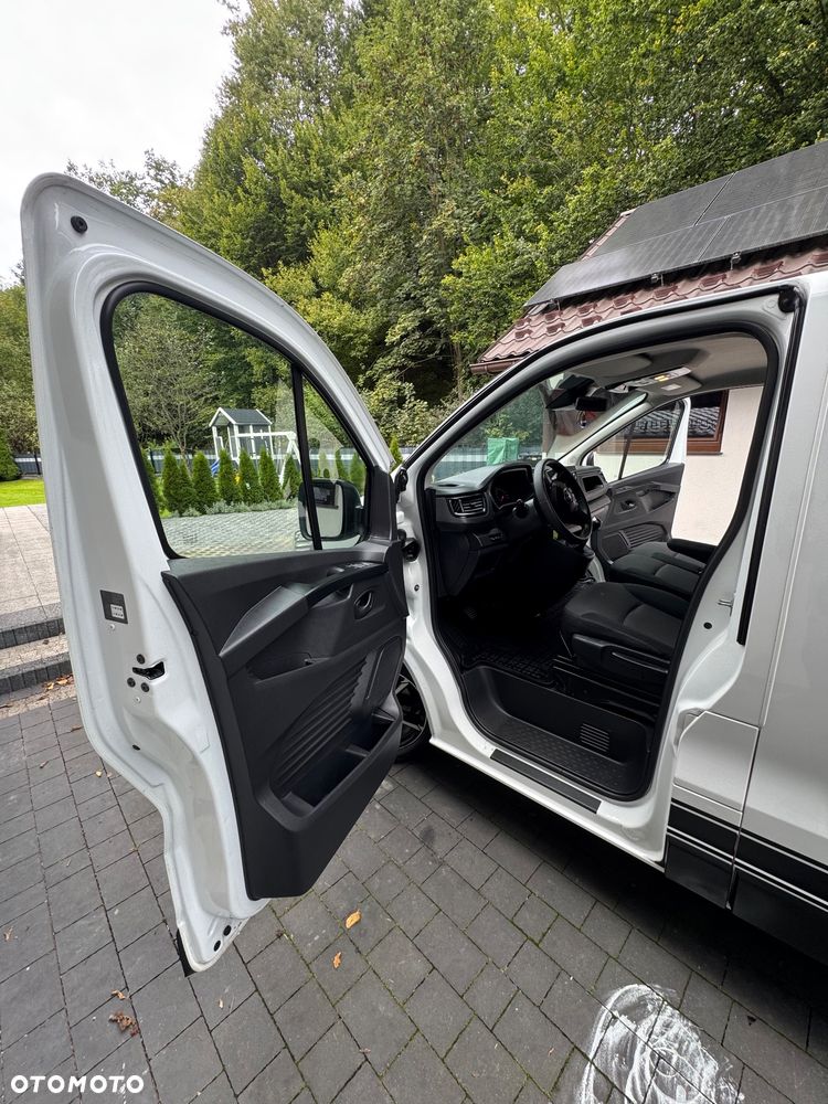 Renault Trafic 2.0 dCi Escapade - 11