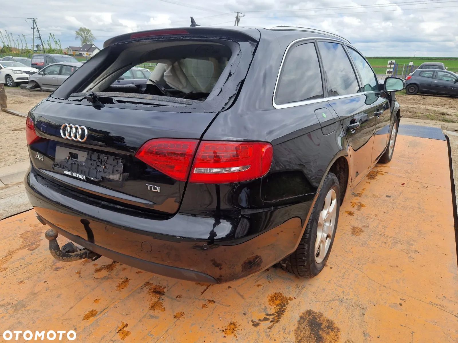 Audi A4 B8 2007-2015 Silnik 2.0 TDI CAGB 136KM/100kW LZ9Y na części drzwi lampa zderzak - 1