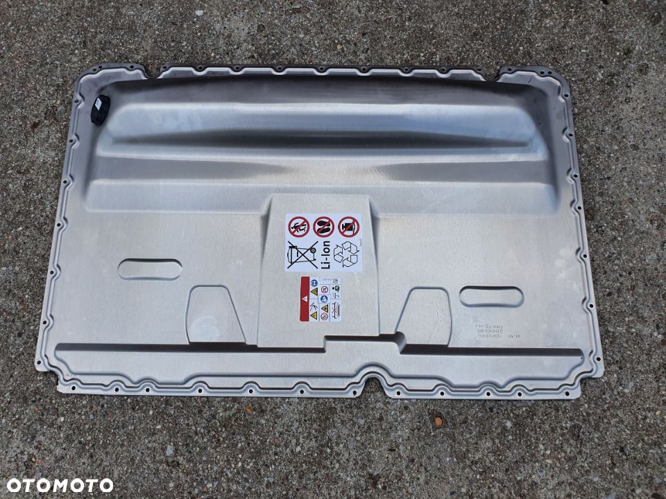 VW Passat B8 14- GTE osłona górna pokrywa baterii