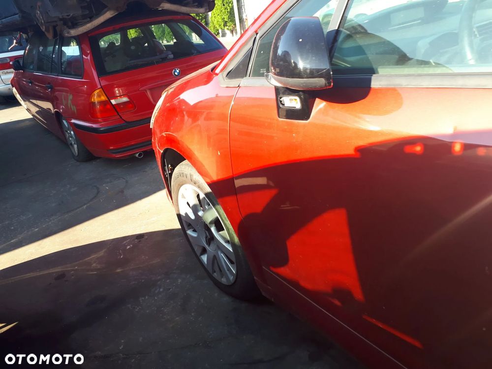 CITROEN C4 04-08 2.0 HDI 16V SIEMENS WTRYSKIWACZ WTRYSK - 18