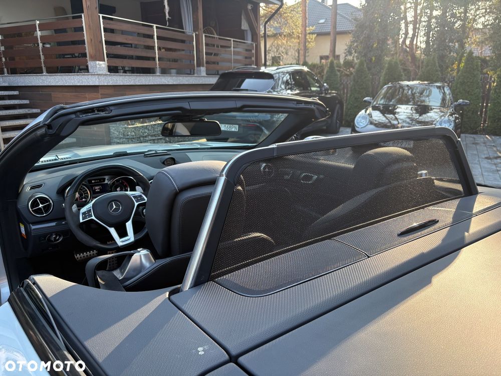 Mercedes-Benz SL 63 AMG - 16