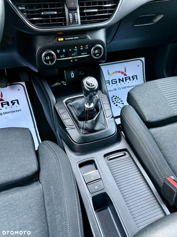 Ford Focus Turnier 1.5 EcoBoost Start-Stopp-System ACTIVE - 32