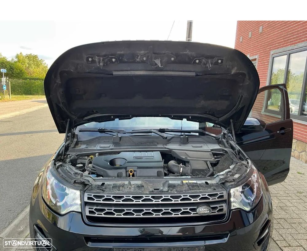 Land Rover Discovery Sport 2.0 TD4 SE Auto - 38