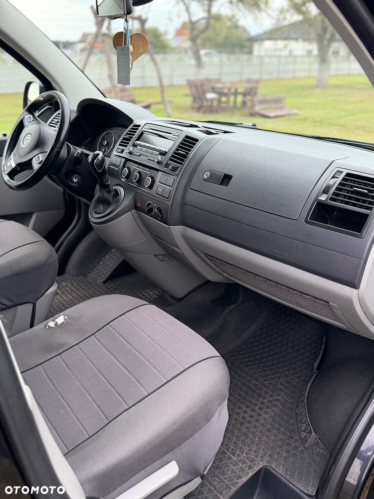 Volkswagen Transporter - 9