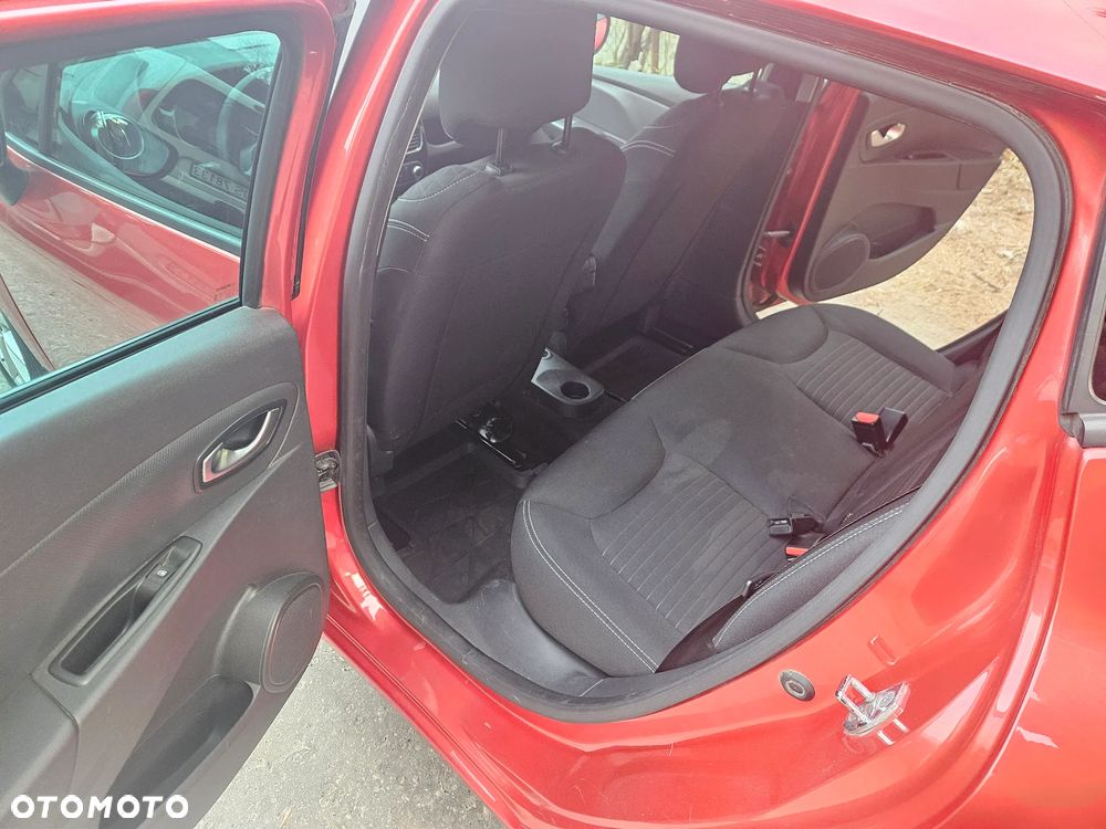 Renault Clio 1.2 16V Limited - 8