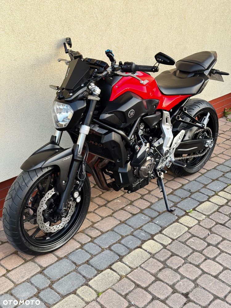 Yamaha MT - 4