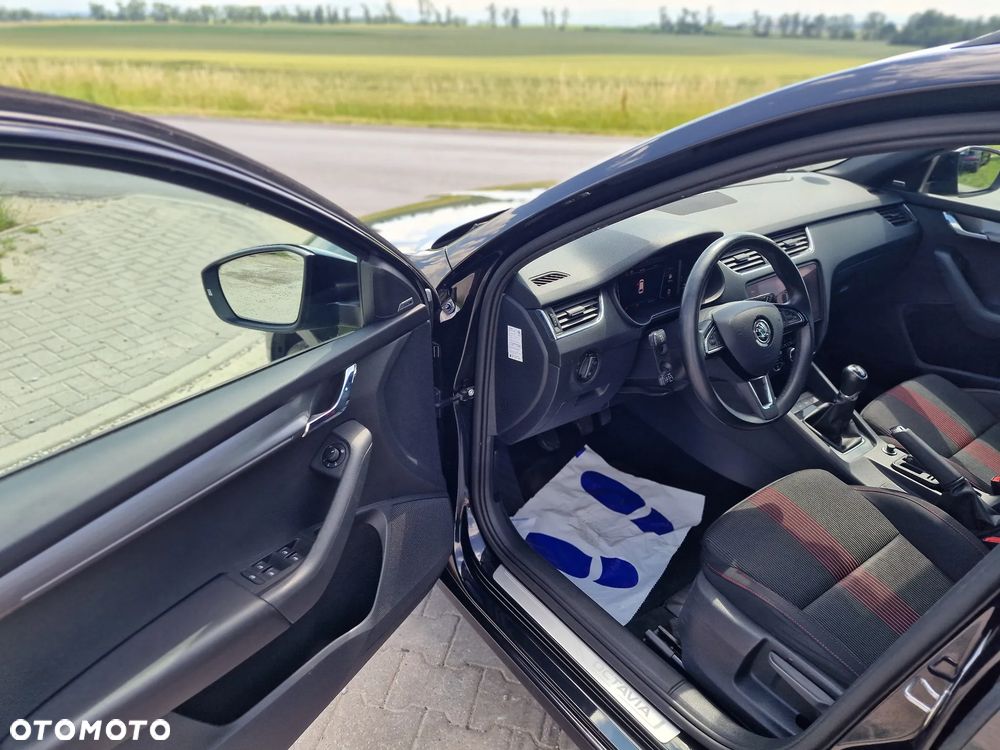 Skoda Octavia 2.0 TDI Sport Edition - 18
