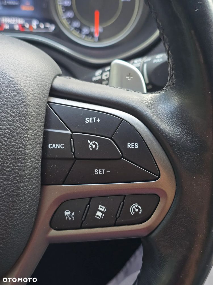 Jeep Cherokee 2.2 MJD Active Drive II Limited - 33