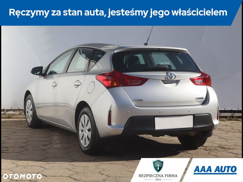 Toyota Auris - 5