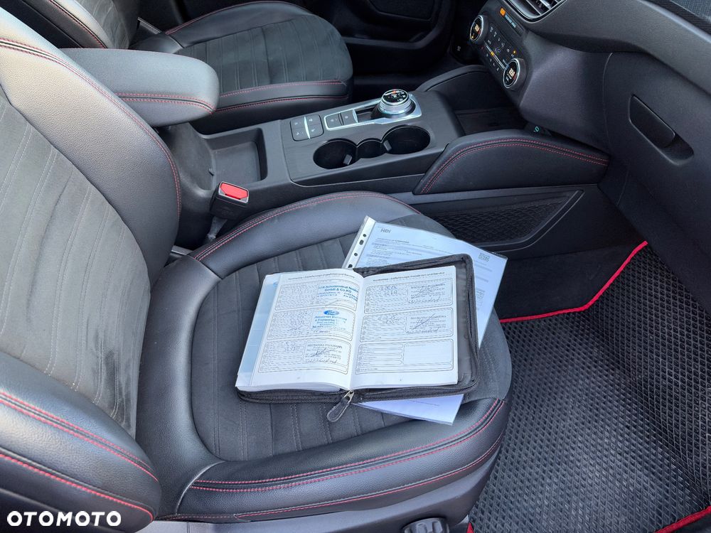 Ford Kuga 2.0 EcoBlue 4x4 ST-LINE - 33