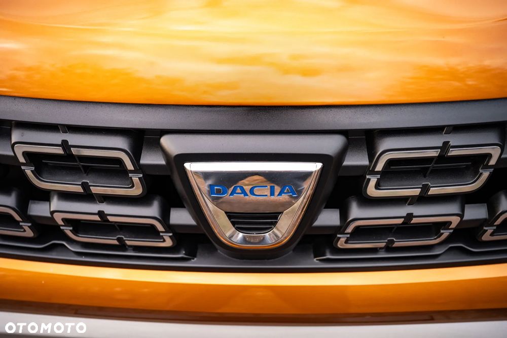 Dacia Duster 1.6 SCe Comfort - 24