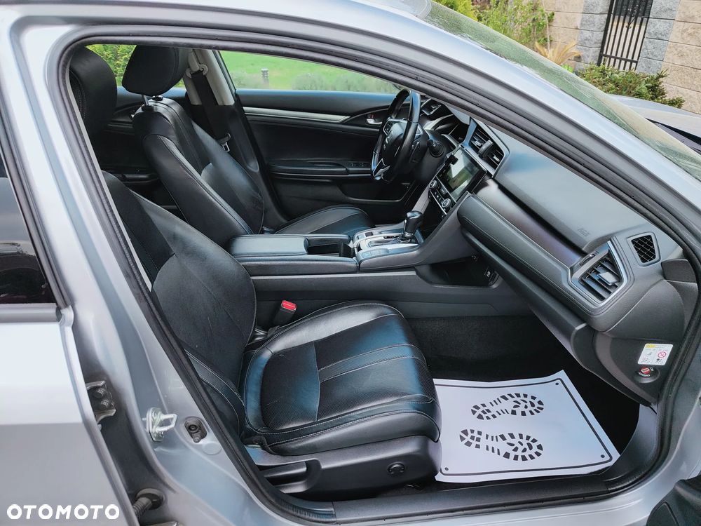 Honda Civic 1.5 i-VTEC Turbo CVT Executive - 9