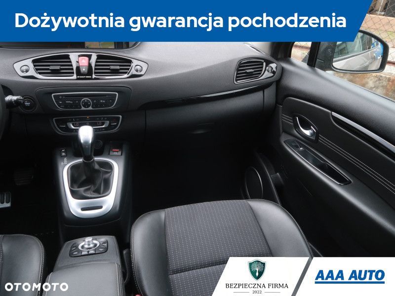 Renault Grand Scenic - 10