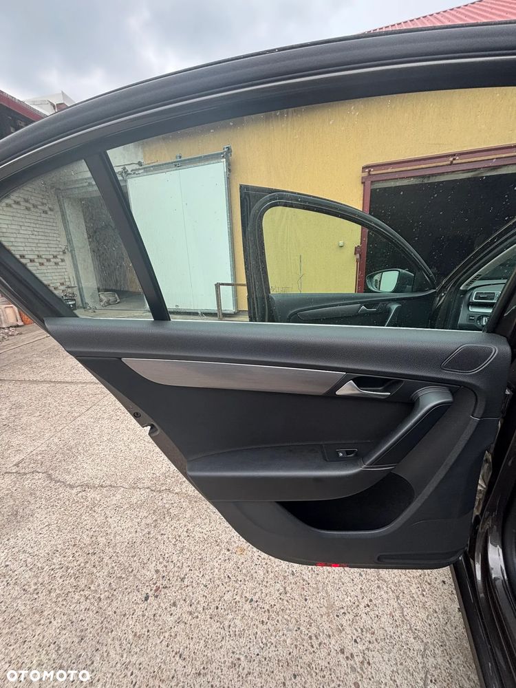 Volkswagen Passat 2.0 TDI Comfortline DSG - 17