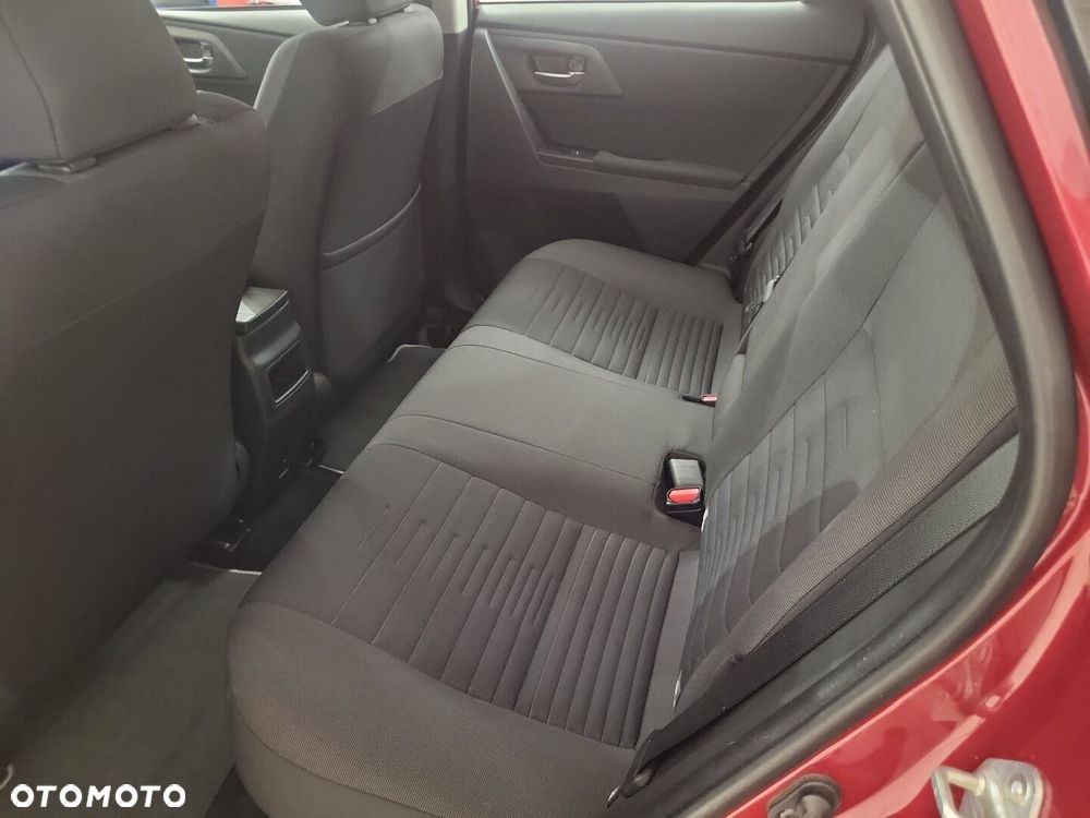 Toyota Auris - 10