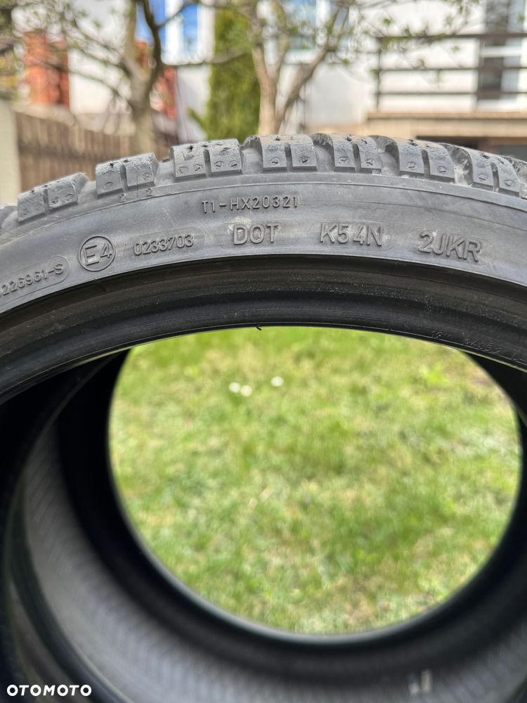 Opony Zimowe Dunlop SP WINTER SPORT 3D 235/35 R19 - 4