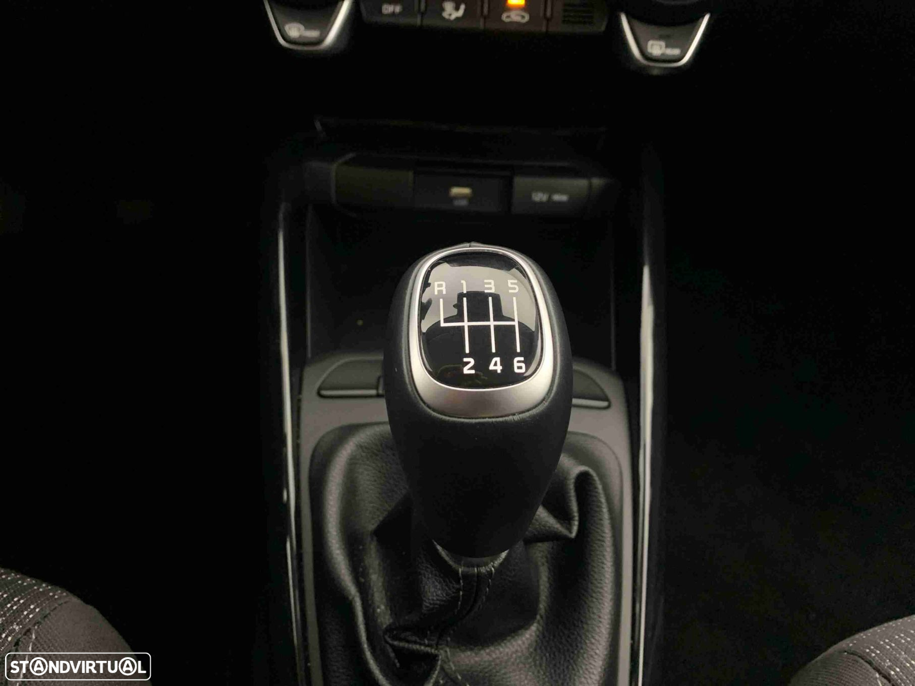 Kia Stonic 1.0 T-GDI Drive - 10