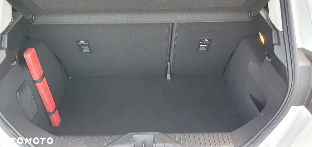 Ford Fiesta 1.1 S&S COOL&CONNECT - 11