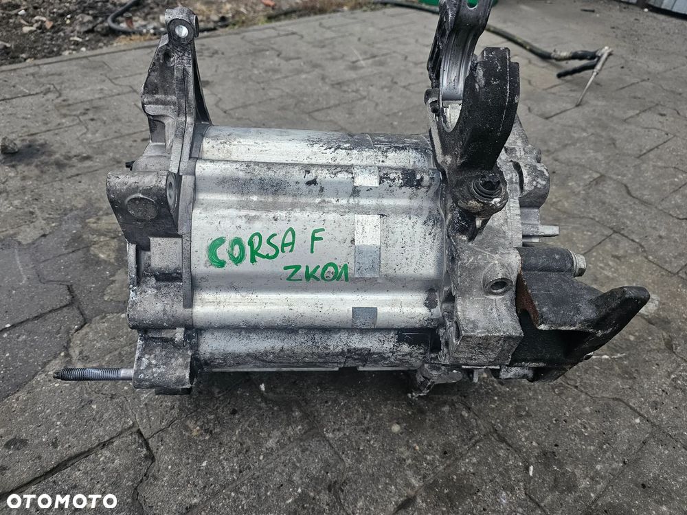 SILNIK ELEKTRYCZNY SKRZYNIA ZK01 CORSA F MOKKA II PEUGEOT - 1