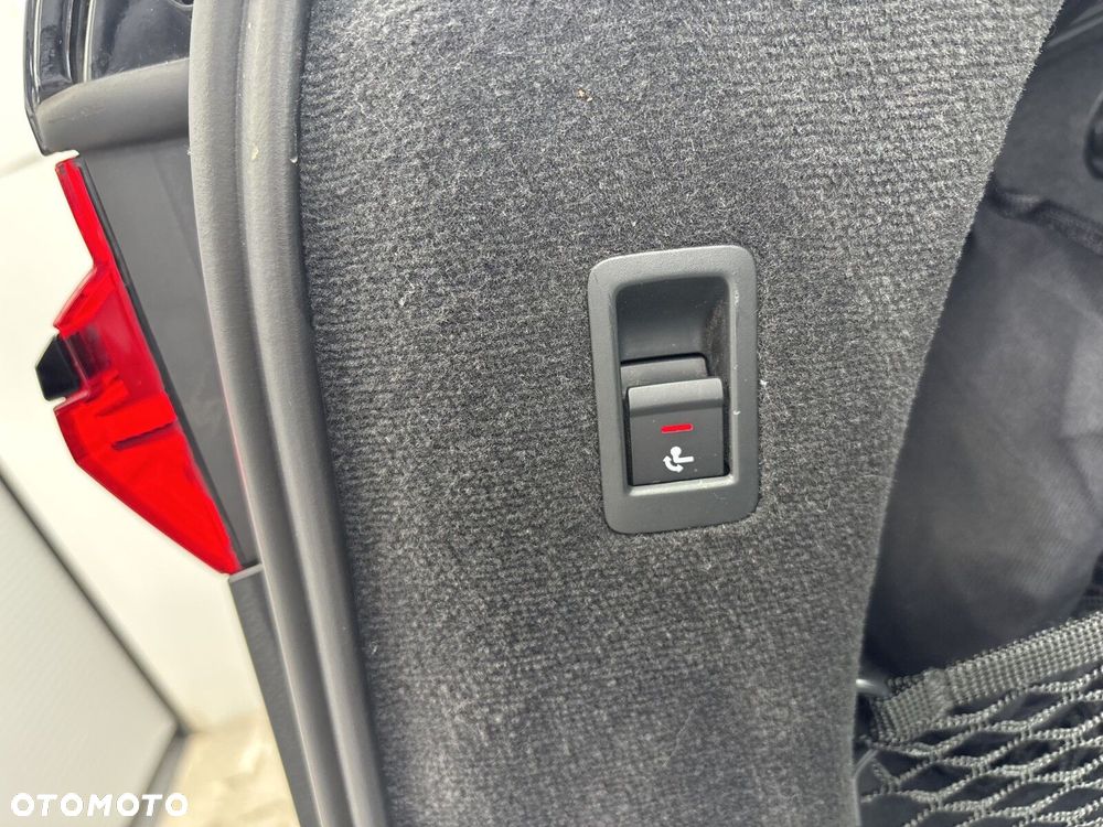 Audi A6 Allroad - 33