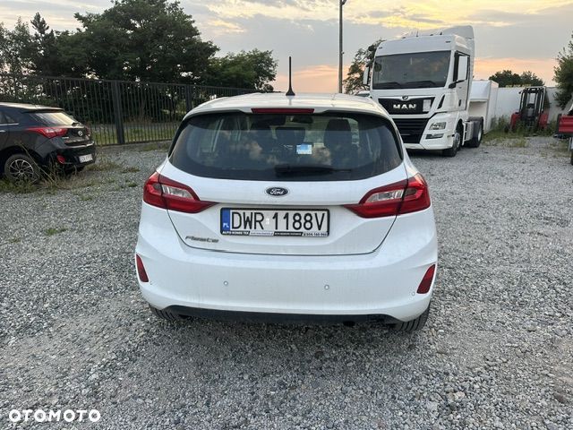 Ford Fiesta 1.5 TDCi ACTIVE - 5