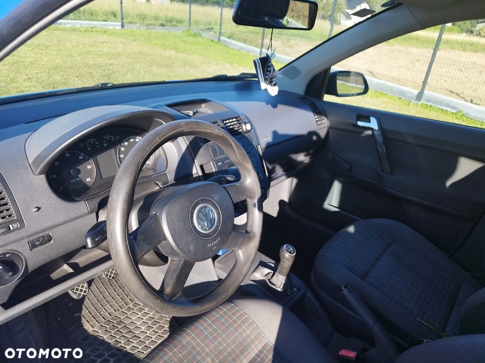 Volkswagen Polo - 12