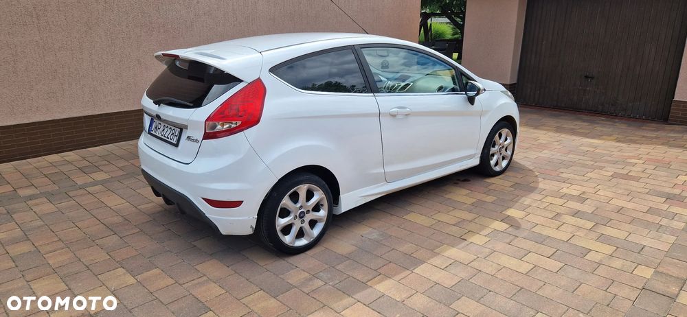 Ford Fiesta 2009 photo 4