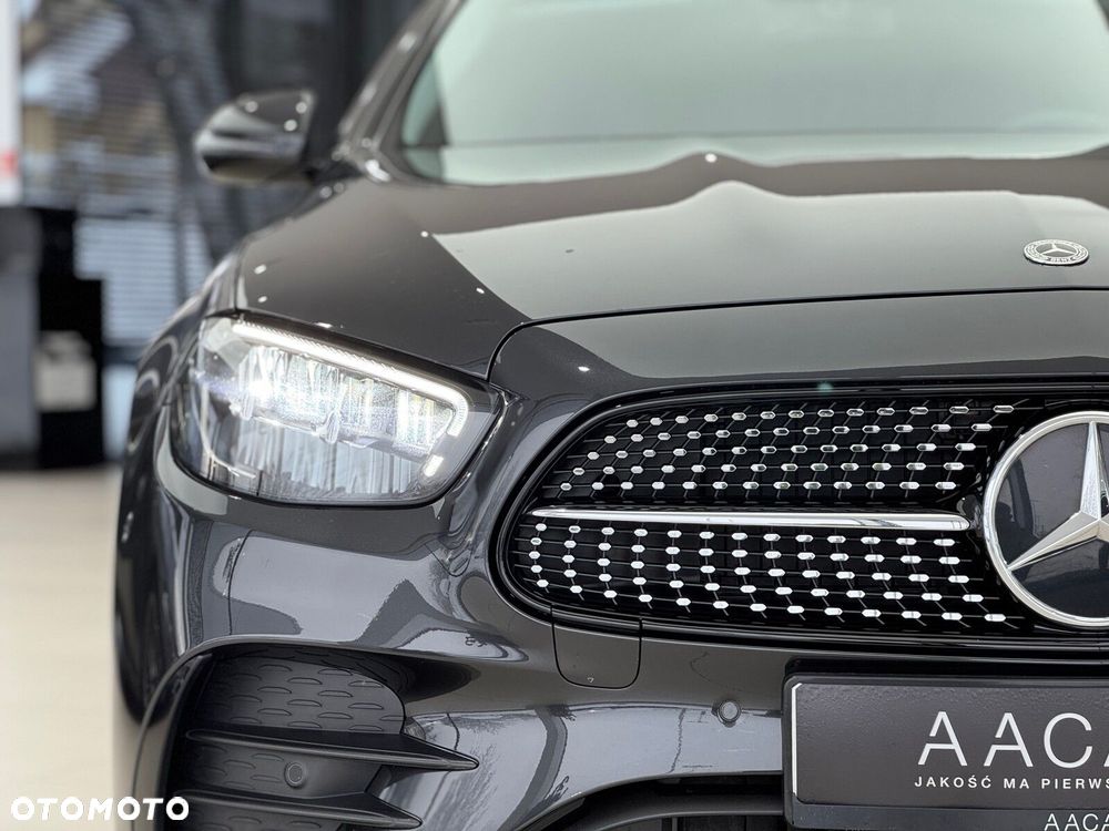 Mercedes-Benz Klasa E 220 d 4-Matic AMG/Avantgarde - 40