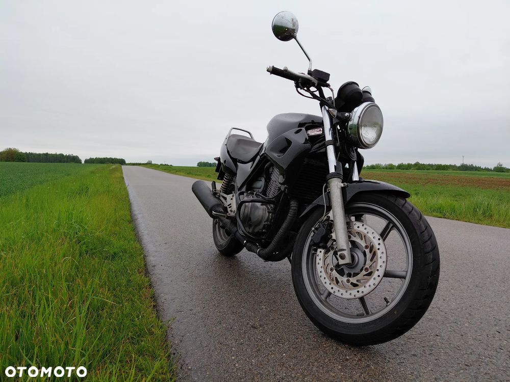 Honda CB - 3