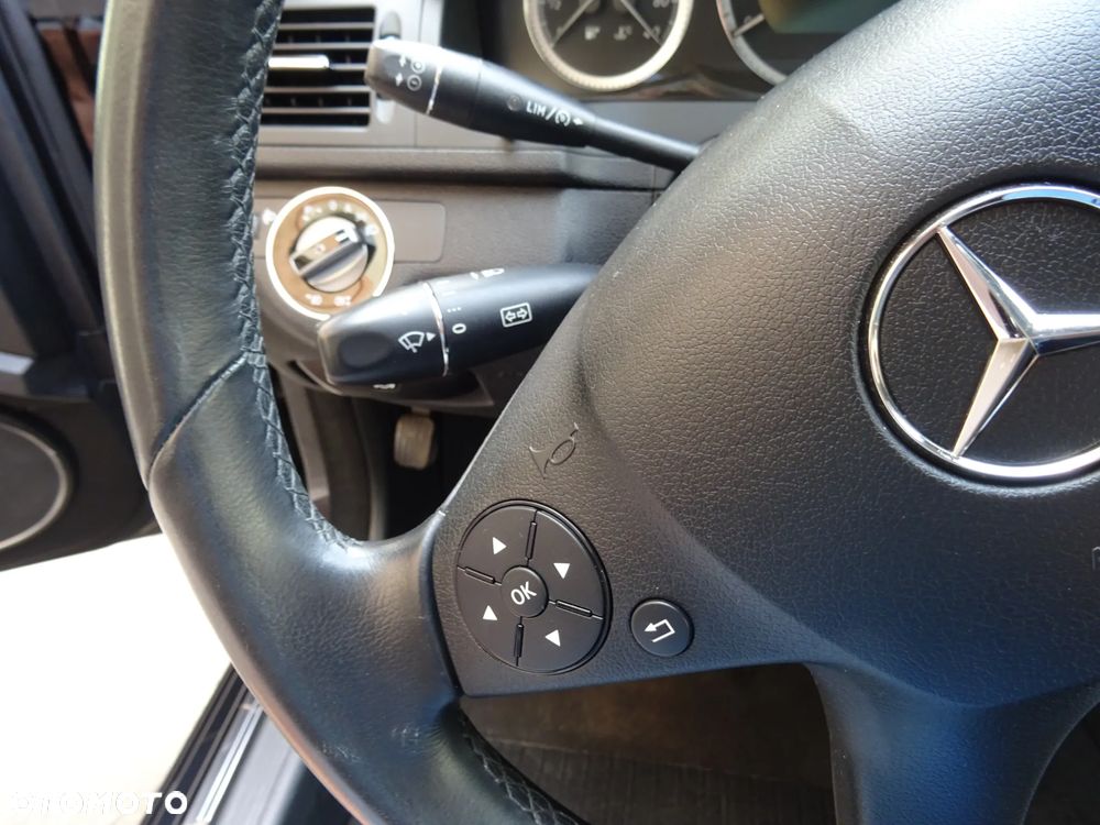 Mercedes-Benz Klasa C 200 CDI DPF Automatik BlueEFFICIENCY - 16