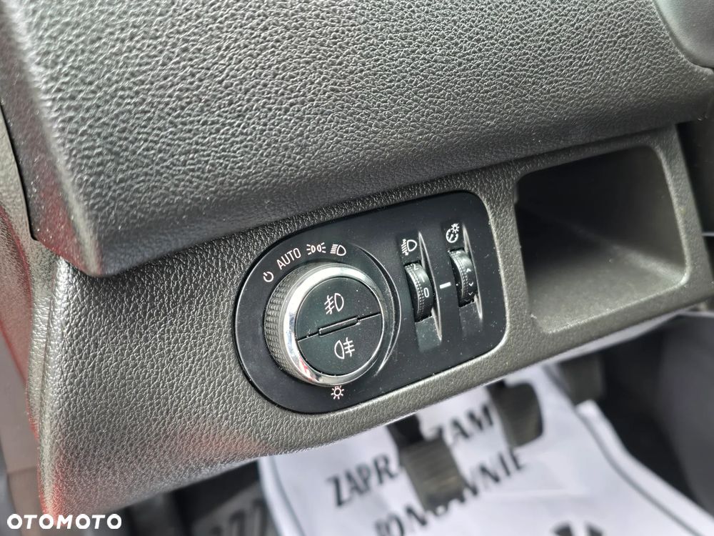 Opel Meriva 1.4 Innovation - 29