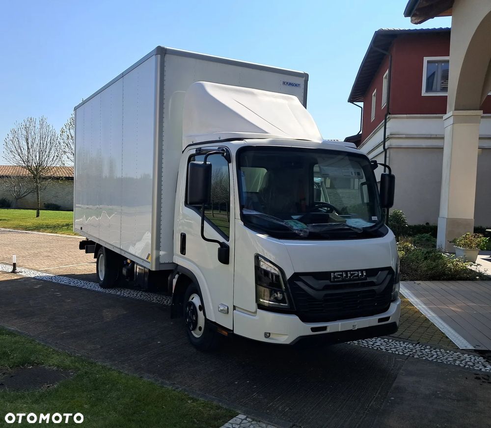 Isuzu M27H - 1