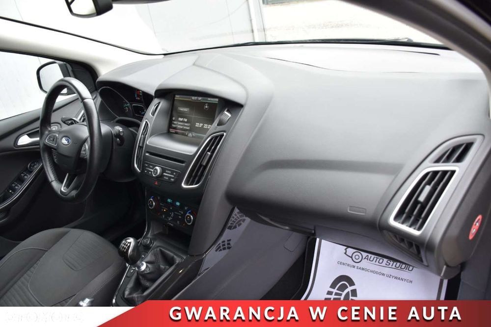 Ford Focus Turnier 1.5 EcoBoost Start-Stopp-System Titanium - 9
