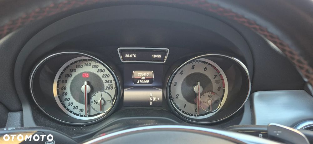 Mercedes-Benz CLA 250 4-Matic AMG Line - 9