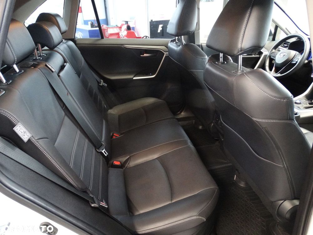 Toyota RAV4 - 34