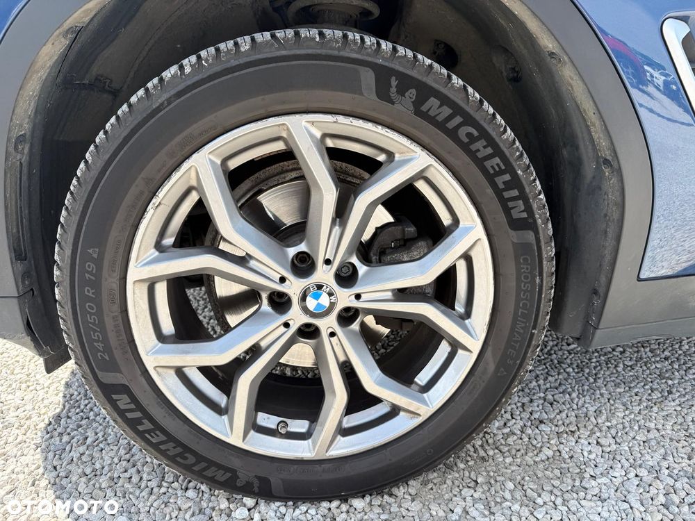 BMW X3 xDrive20d - 11