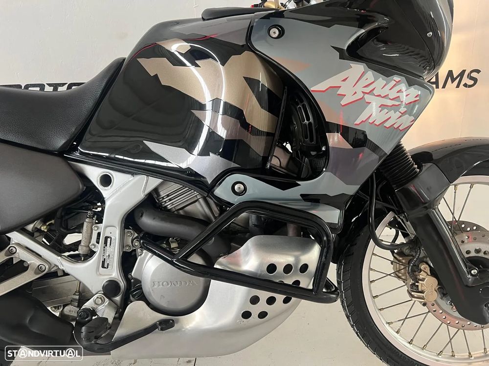 Honda Africa Twin 750 - 9
