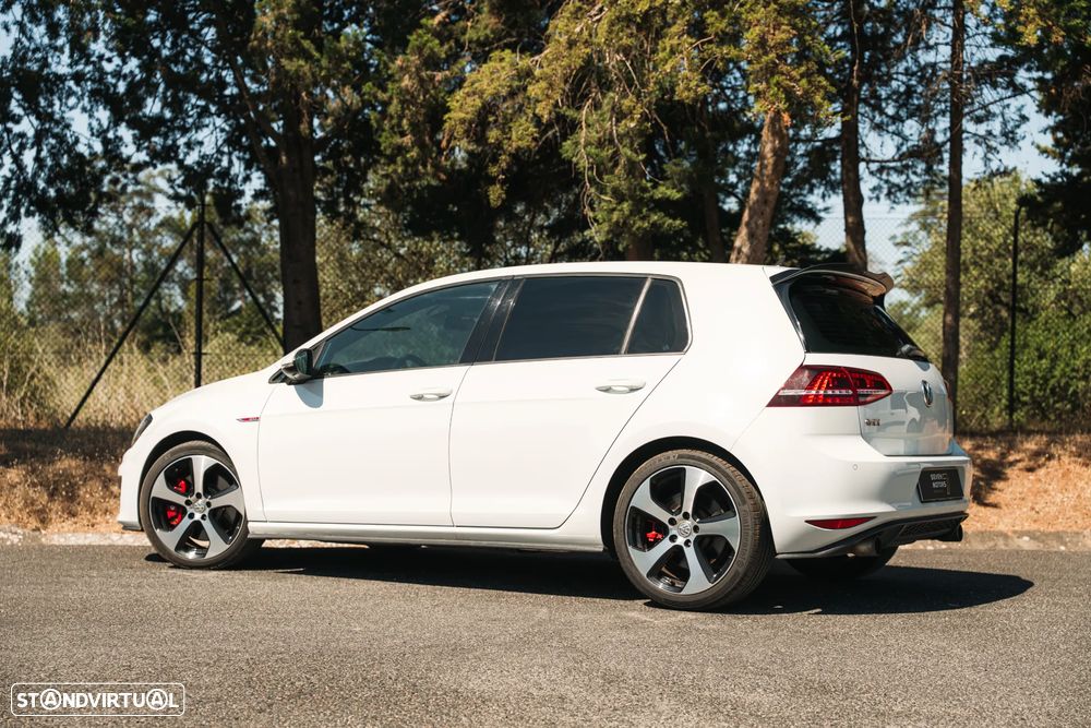 VW Golf 2.0 TSi GTi DSG Performance - 16