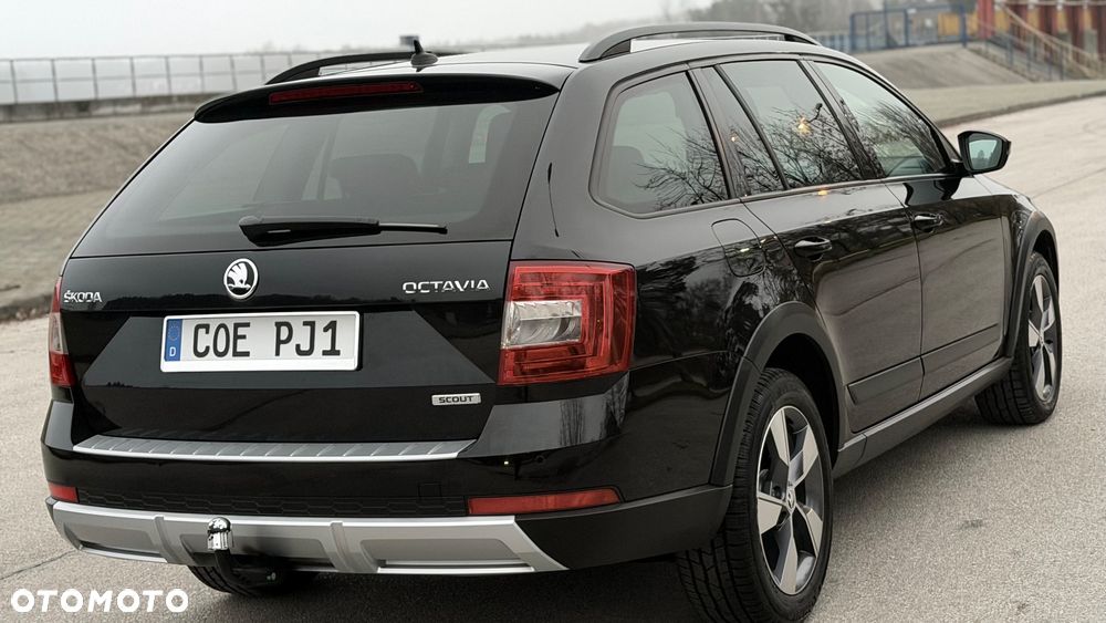 Skoda Octavia 2.0 TDI 4x4 DSG Scout - 13