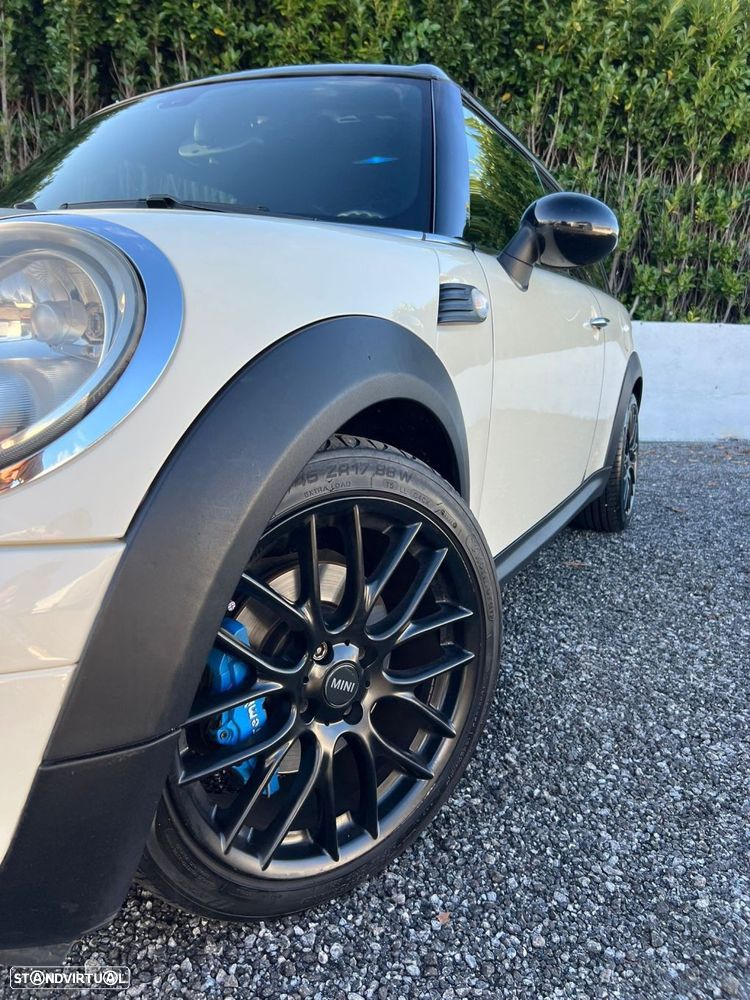 MINI Clubman Cooper D - 18