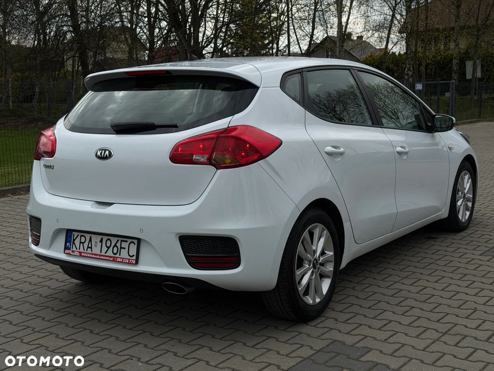 Kia Ceed 1.4 CVVT Dream Team Edition - 33