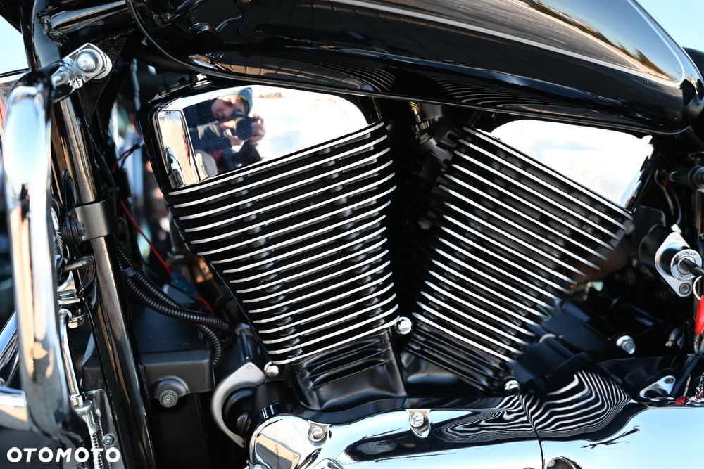 Suzuki Intruder - 29