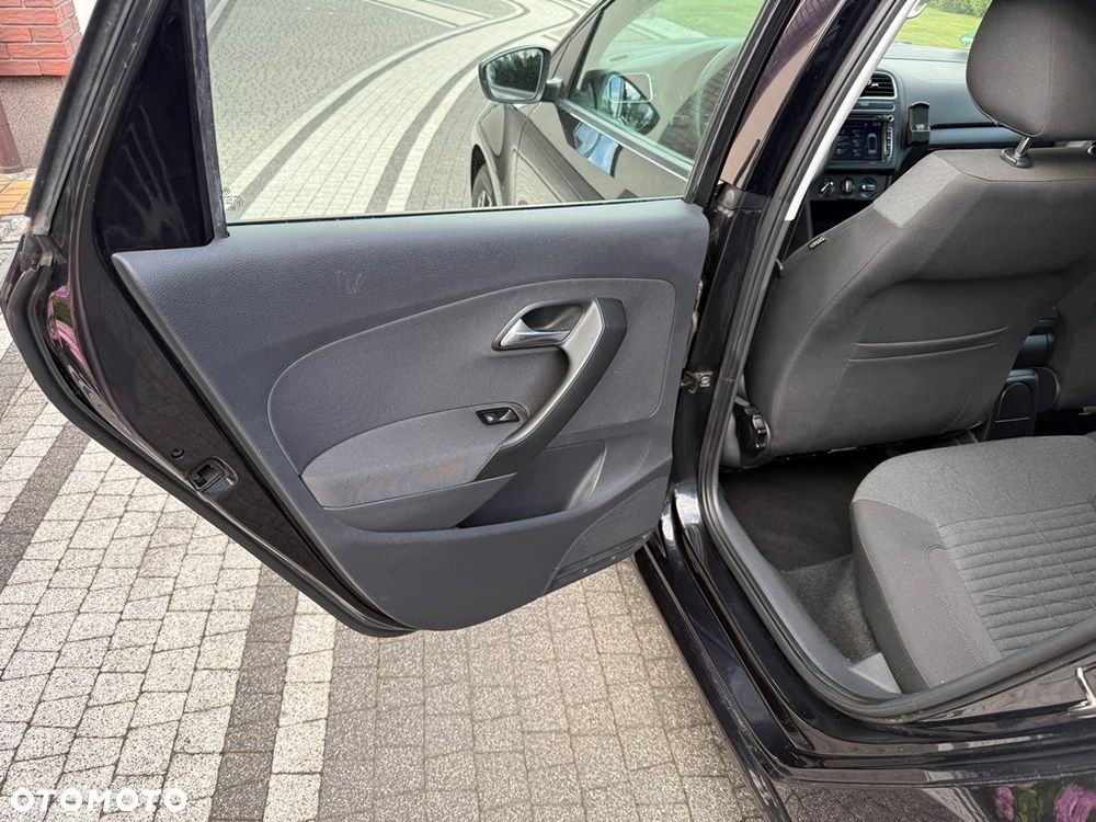 Volkswagen Polo 1.2 MATCH - 21