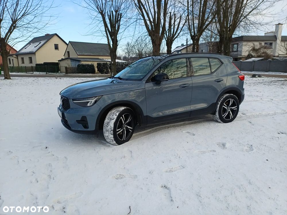 Volvo XC 40 B3 B DKG Plus Dark - 4