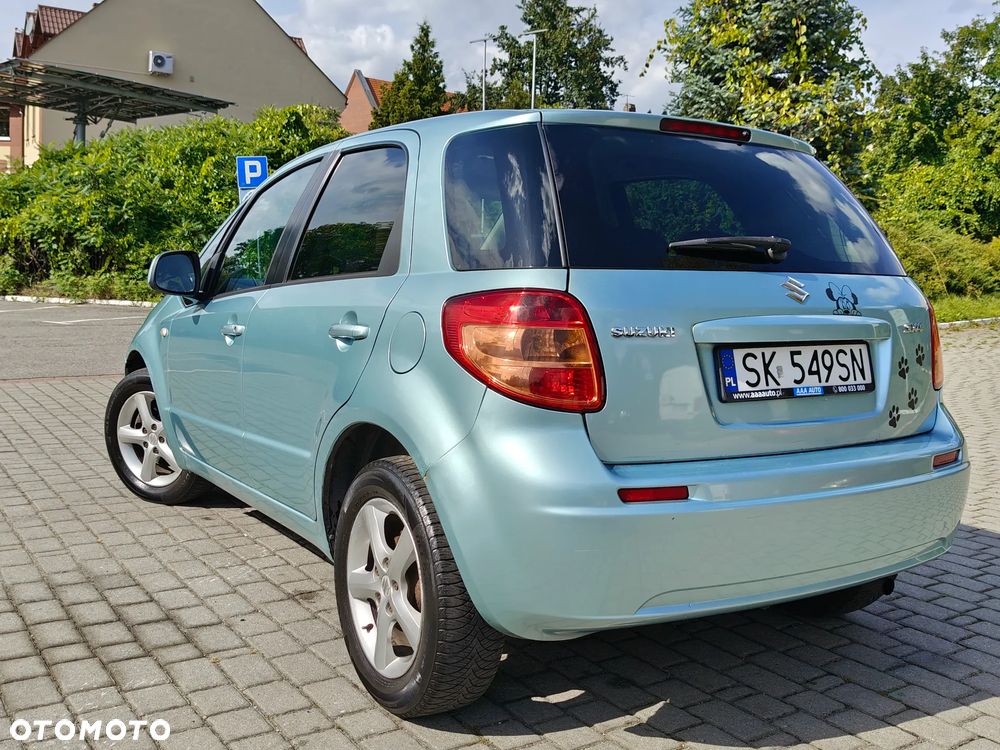 Suzuki SX4 1.5 Streetline 4x2 Classic - 9